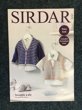 Load image into Gallery viewer, Sirdar Baby 4 Ply Patterns