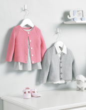 Load image into Gallery viewer, Sirdar Baby 4 Ply Patterns
