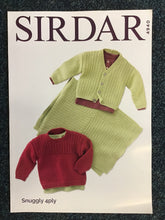 Load image into Gallery viewer, Sirdar Baby 4 Ply Patterns

